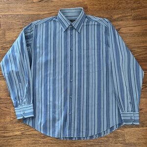Bugatchi Men's Blue and White Striped Button Down Shirt Sz M